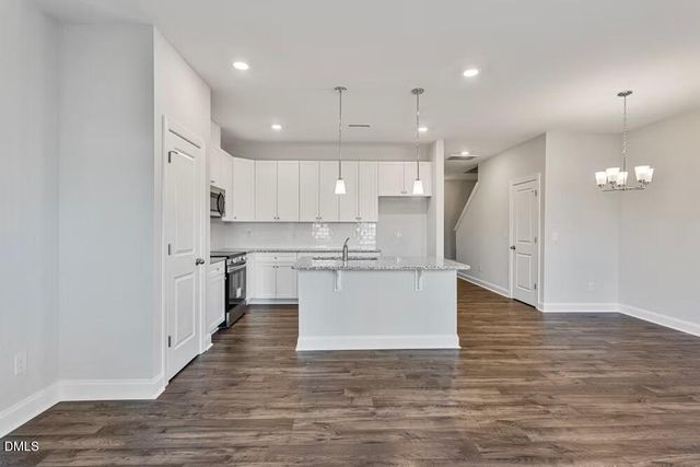 537 Eversden Drive, Zebulon, NC 27597