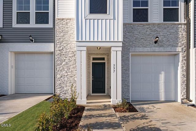 537 Eversden Drive, Zebulon, NC 27597