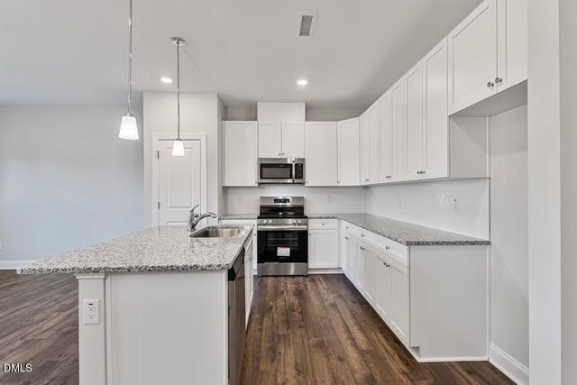 537 Eversden Drive, Zebulon, NC 27597