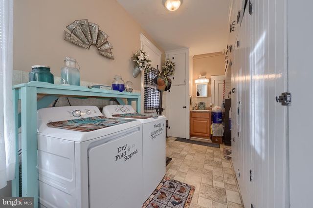 1258 MAIN ST, East Earl, PA 17519