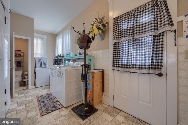 1258 MAIN ST, East Earl, PA 17519