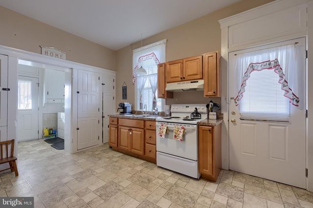 1258 MAIN ST, East Earl, PA 17519