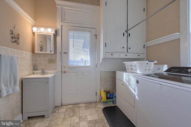 1258 MAIN ST, East Earl, PA 17519