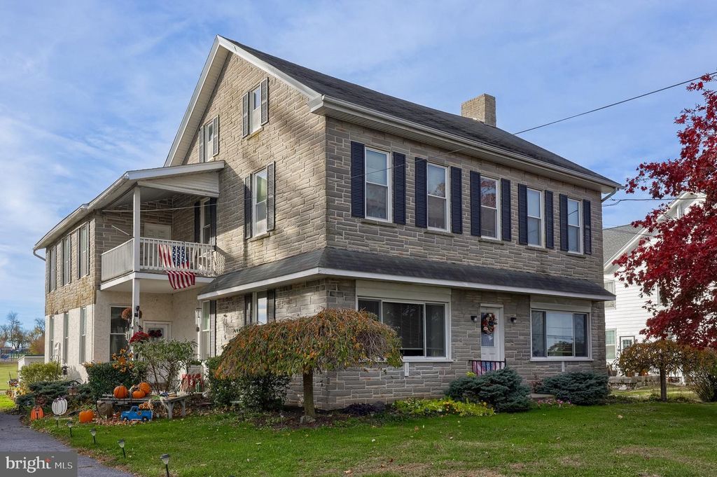 1258 MAIN ST, East Earl, PA 17519