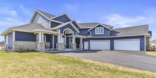 S101W33315 Genevieve DRIVE, Mukwonago, WI 53149