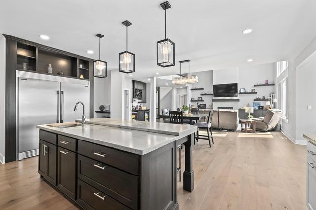 S101W33315 Genevieve DRIVE, Mukwonago, WI 53149