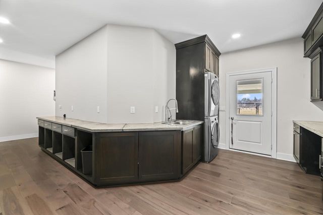 S101W33315 Genevieve DRIVE, Mukwonago, WI 53149