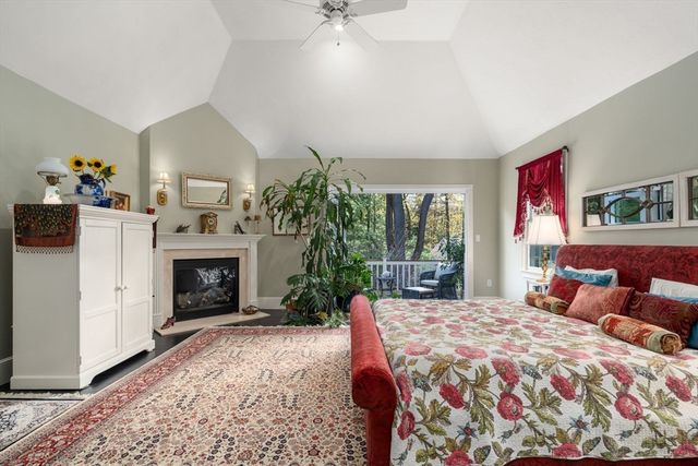 69 Nixon Rd, Framingham, MA 01701