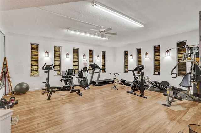 3501 NW 47th Ave 503, Lauderdale Lakes, FL 33319