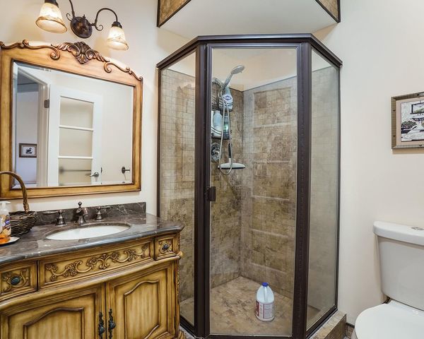 3501 NW 47th Ave 503, Lauderdale Lakes, FL 33319