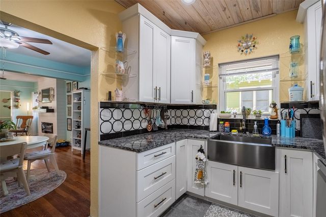 601 E CHARLES STREET, Lakeland, FL 33803