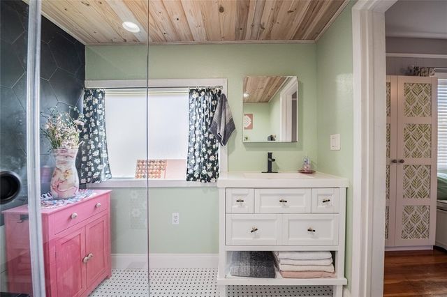 601 E CHARLES STREET, Lakeland, FL 33803