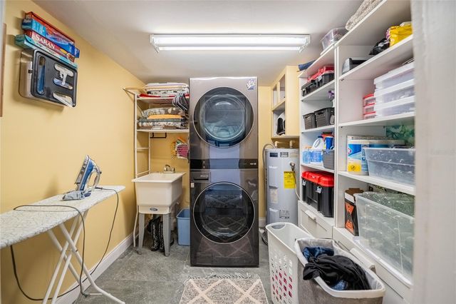 601 E CHARLES STREET, Lakeland, FL 33803