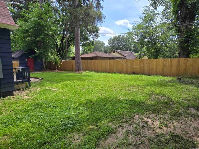 1840 S Oak Street, Pine Bluff, AR 71601