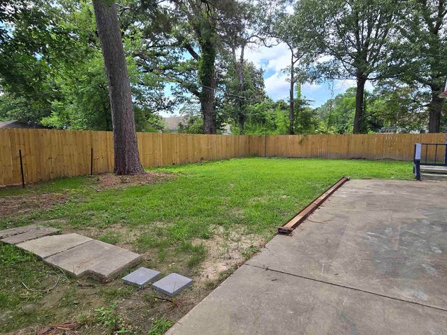 1840 S Oak Street, Pine Bluff, AR 71601