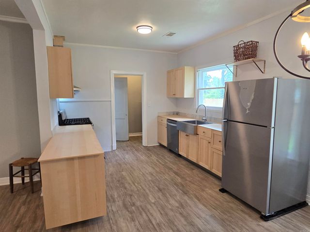 1840 S Oak Street, Pine Bluff, AR 71601