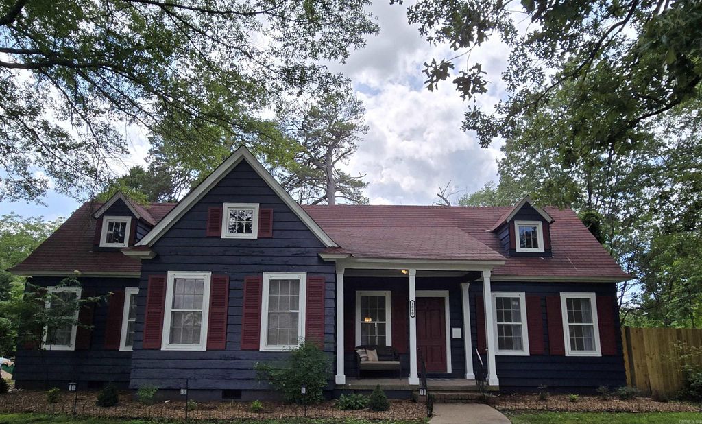 1840 S Oak Street, Pine Bluff, AR 71601