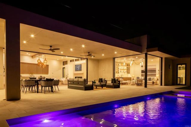601 N Cedros Avenue, Solana Beach, CA 92075