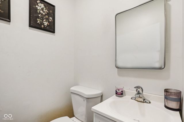 219 E McKenzie Road, Greenfield, IN 46140