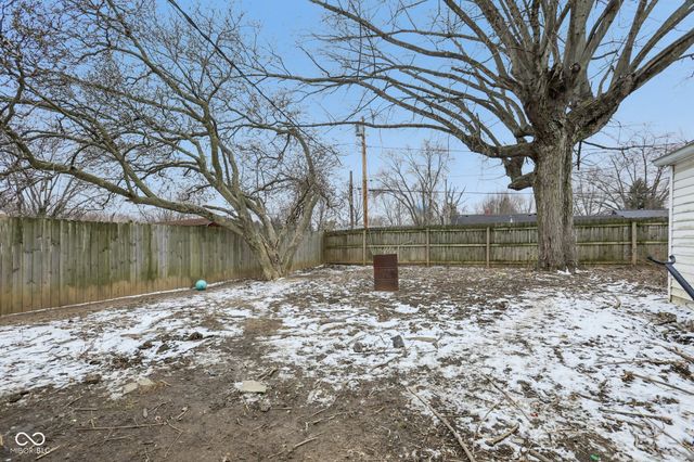 219 E McKenzie Road, Greenfield, IN 46140