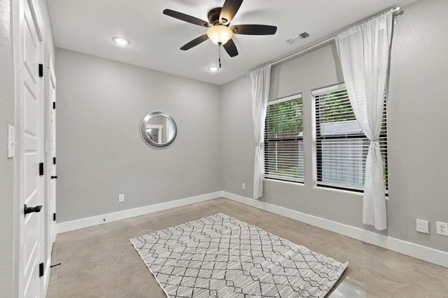 225 E Washington Street, Denison, TX 75021