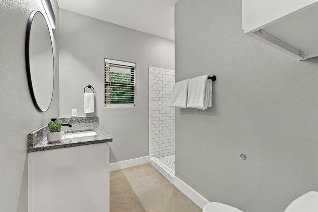 225 E Washington Street, Denison, TX 75021