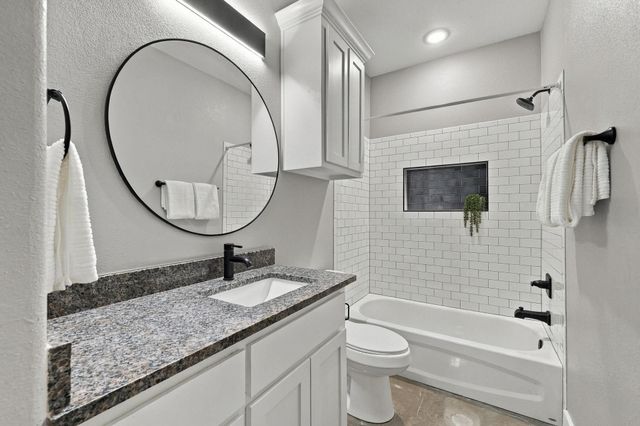 225 E Washington Street, Denison, TX 75021
