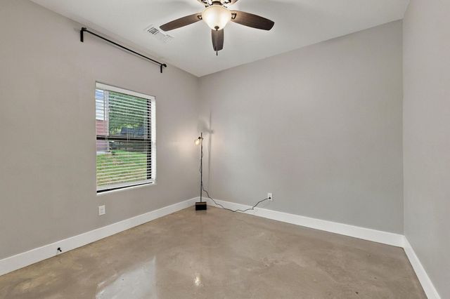 225 E Washington Street, Denison, TX 75021