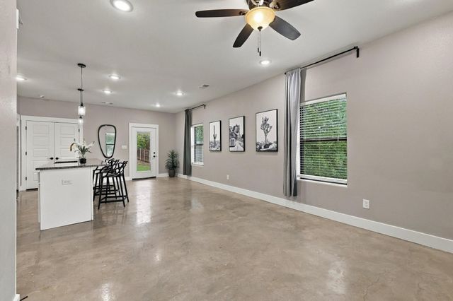 225 E Washington Street, Denison, TX 75021