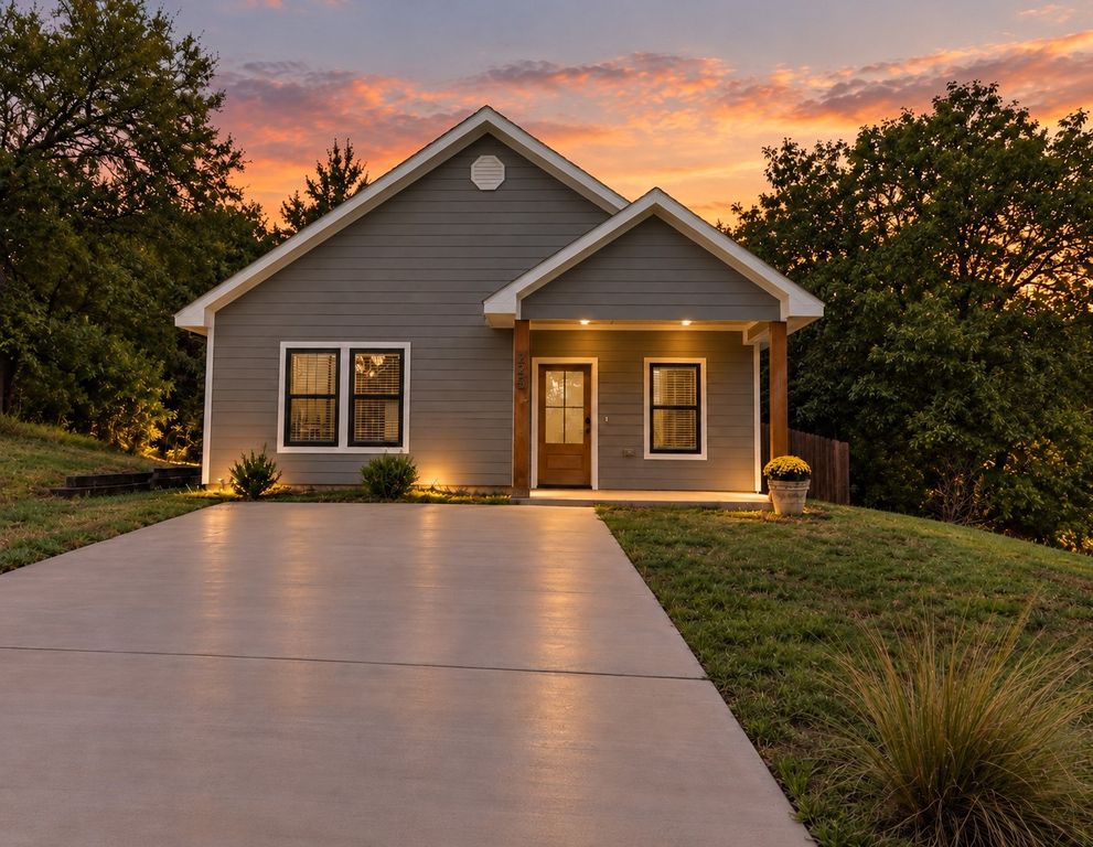 225 E Washington Street, Denison, TX 75021