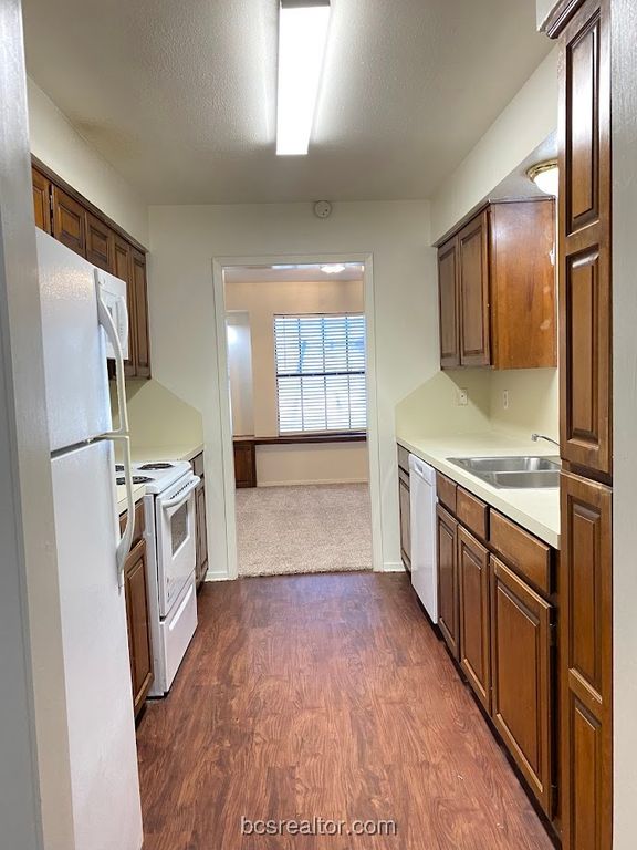 1305 West Villa Maria Road F201, Bryan, TX 77801 — photo 3
