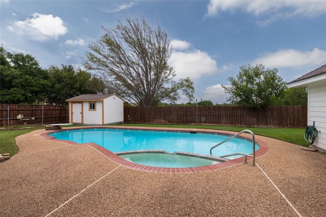 5005 Shadowood Road, Colleyville, TX 76034