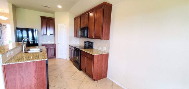 2832 Cresent Lake Drive, Little Elm, TX 75068