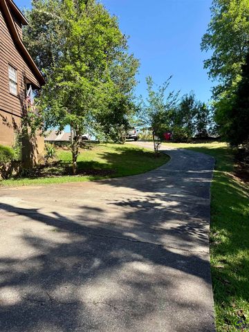 6376 Mansion Drive, Macon, GA 31216