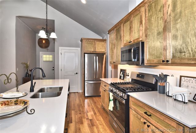 72460 S 321 Road, Wagoner, OK 74467