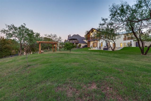 1115 Moonlight Bay Drive, Grand Prairie, TX 75104