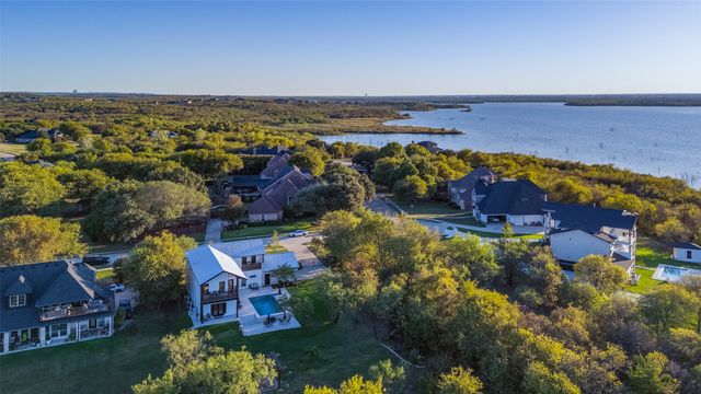 1115 Moonlight Bay Drive, Grand Prairie, TX 75104