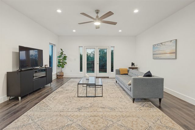 1115 Moonlight Bay Drive, Grand Prairie, TX 75104