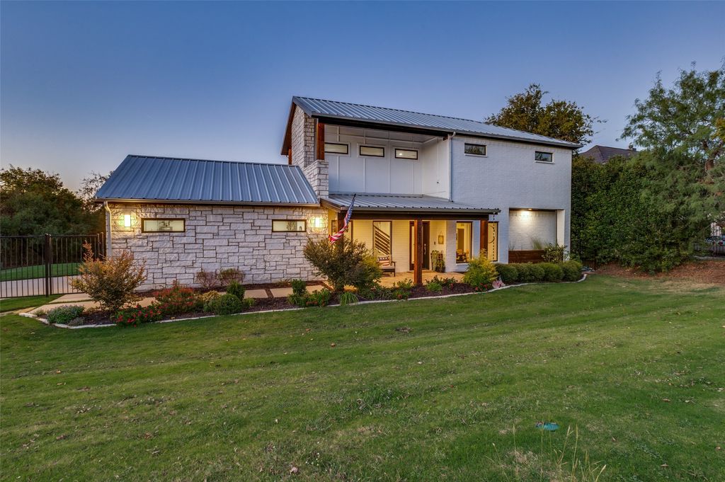 1115 Moonlight Bay Drive, Grand Prairie, TX 75104