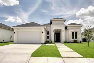 3100 E Zinnia Avenue, Alton, TX 78573