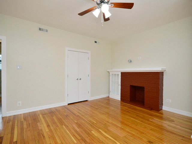 4206 N Pulaski Road 2W, Chicago, IL 60641