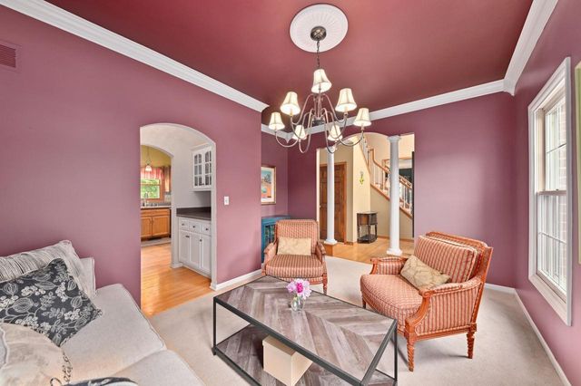 20750 Chadwick LANE, Brookfield, WI 53045