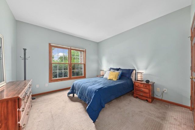 20750 Chadwick LANE, Brookfield, WI 53045