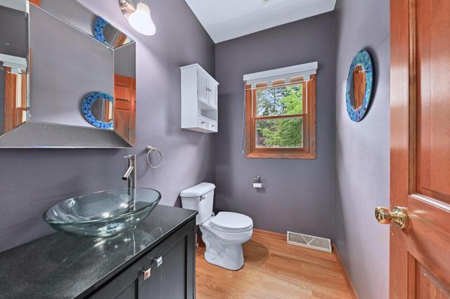 20750 Chadwick LANE, Brookfield, WI 53045