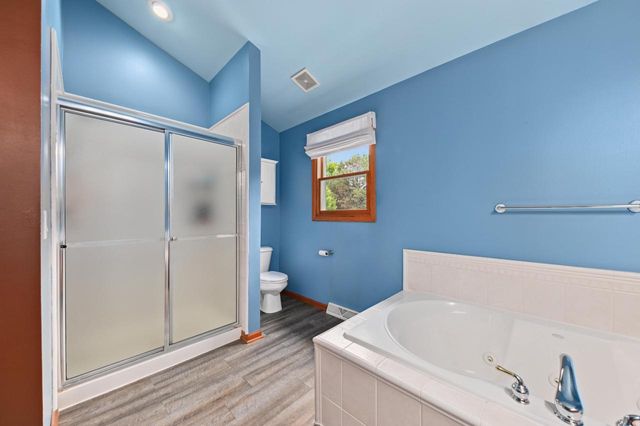 20750 Chadwick LANE, Brookfield, WI 53045