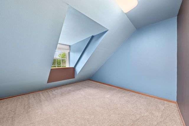 20750 Chadwick LANE, Brookfield, WI 53045