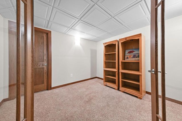 20750 Chadwick LANE, Brookfield, WI 53045