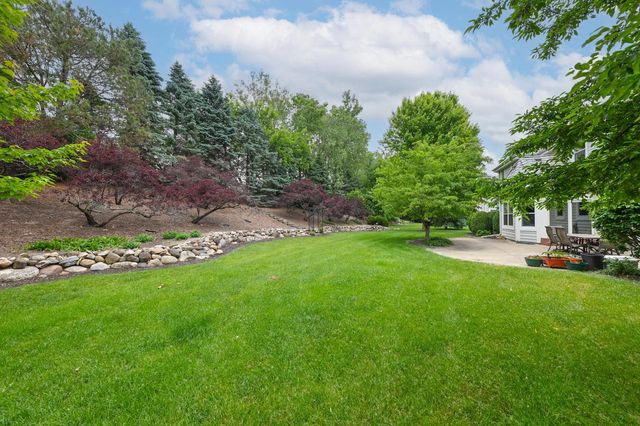 20750 Chadwick LANE, Brookfield, WI 53045
