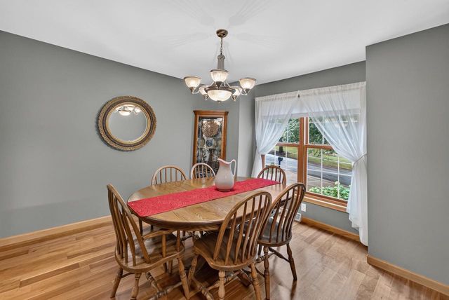1604 Three Wood Drive, Mount Horeb, WI 53572