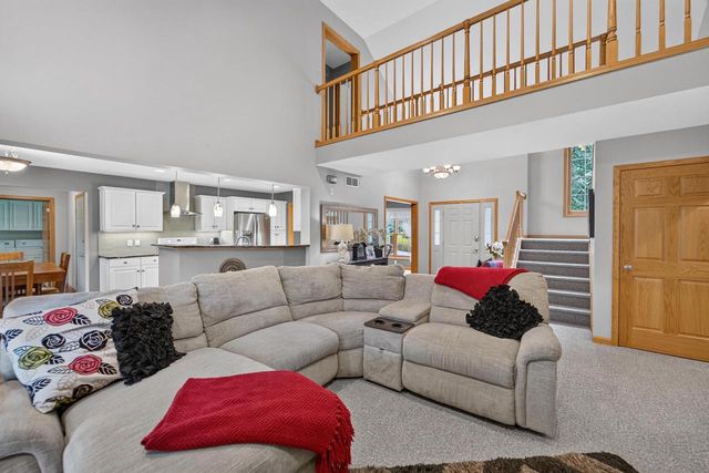 1604 Three Wood Drive, Mount Horeb, WI 53572